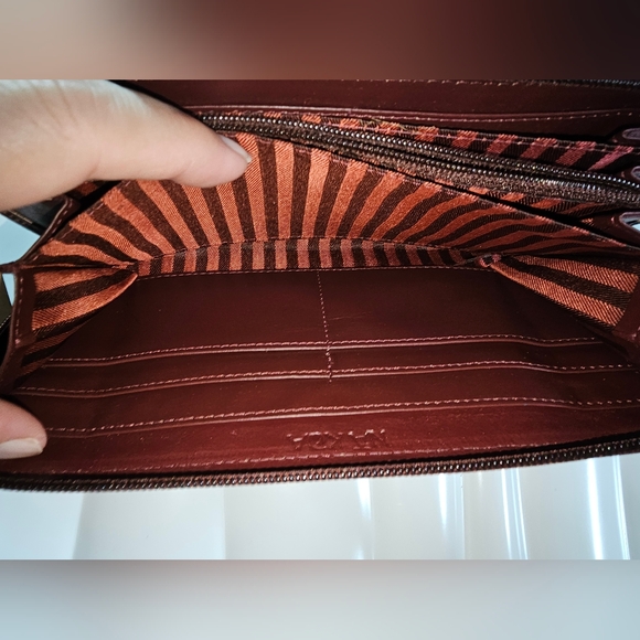 Polynesian Tattoo Leather Zip Wallet - Picture 11 of 11